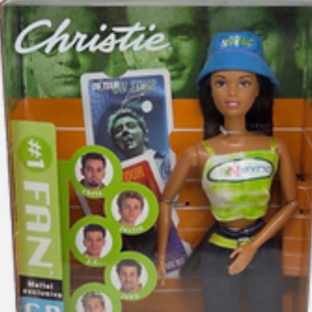 *NSYNC Christie Barbie with CD Special / 2 Collector Cards (Year 2000)